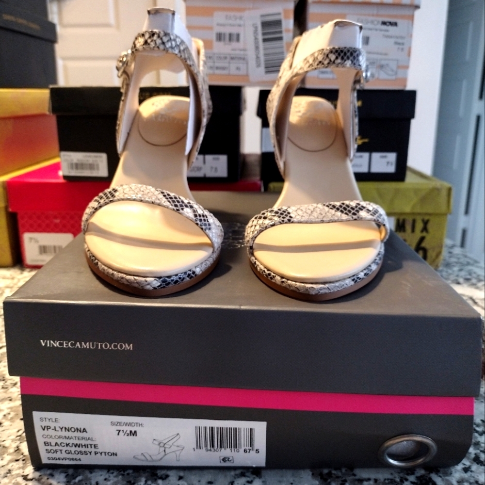 Vince Camuto Heel's 7.5 NWB
